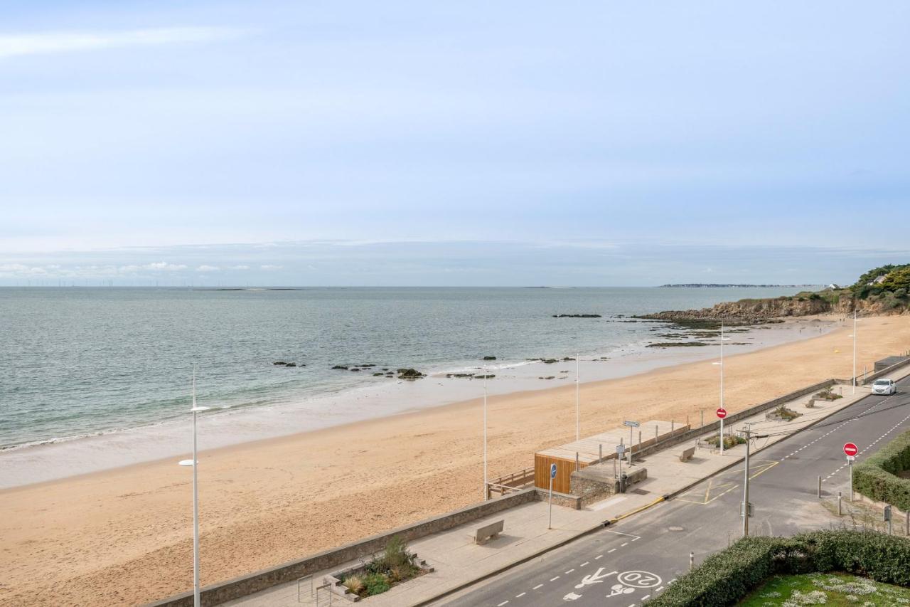 Face A La Mer, Sous Les Toits Pour 4 *